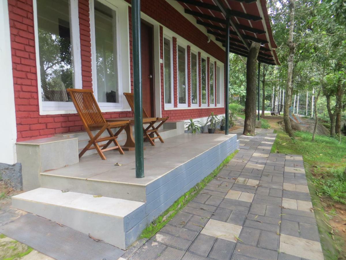 Rockville Hotel Sultan Bathery Esterno foto